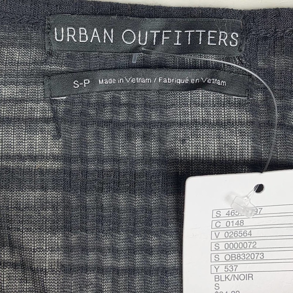 Urban Outfitters Black Quinn Tie-Front Pocket Cami - Picture 9 of 11